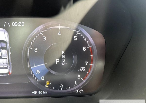 Volvo XC 40 cena 134900 przebieg: 66884, rok produkcji 2019 z Poznań małe 562